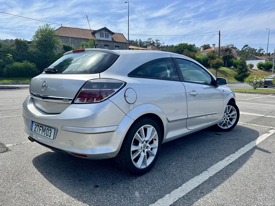 Opel Astra  GTC 1.7 CDTI