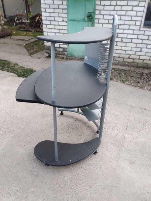 Продам комп'ютерний стілл