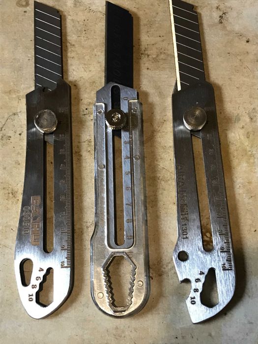 Нож канцелярский, строительный