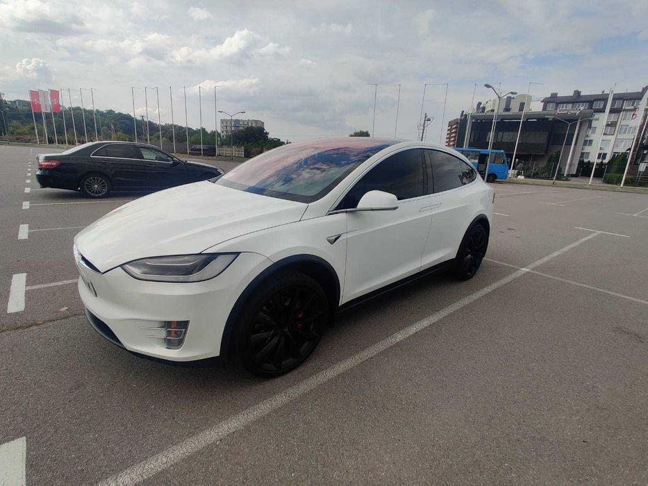 Сдается в аренду авто Tesla Model X 100D 2018 | Батарея 100 кВт·г | Чудовий стан