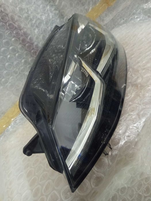 Lampa Lewa Przód przednia VW Volkswagen GOLF VII Lift 5G1.941.035
