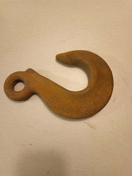 Nowa niższa cena. Hak do zawiesia. Duży bardzo mocny.