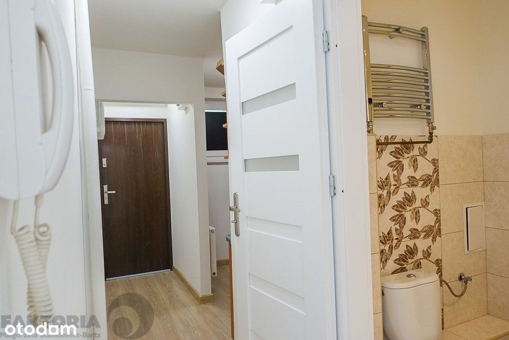 Pl. Rodła 2 pokoje 34,5 m² po remoncie, II p. - Widok 4