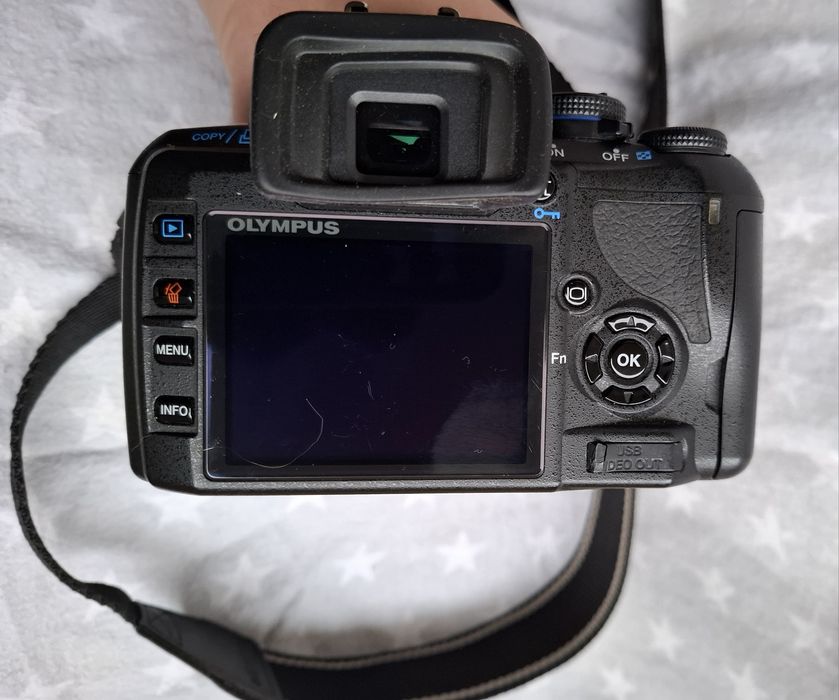 Olympus e - 420 + obiektyw 14 - 42 mm