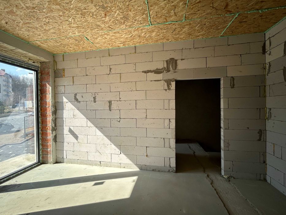 Двоповерхові котеджі в Поляні. Продаж. Нерухомість.