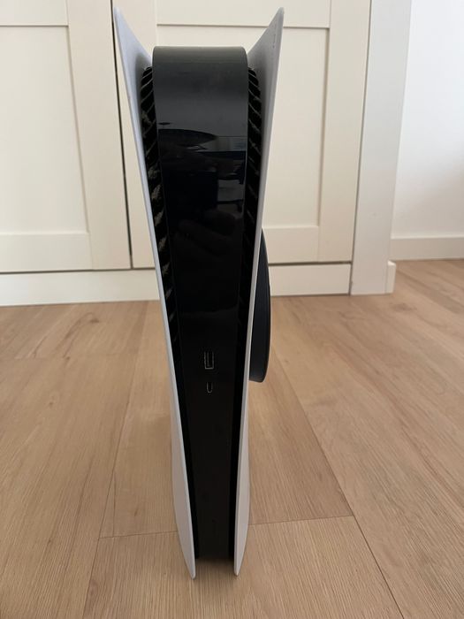 PlayStation 5 Standard + Fones PS5 Pulse 3D