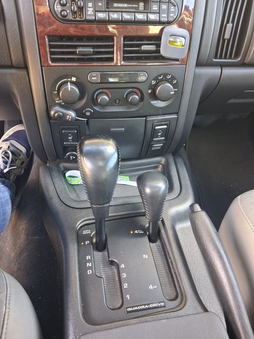 Carro 4x4 para desocupar