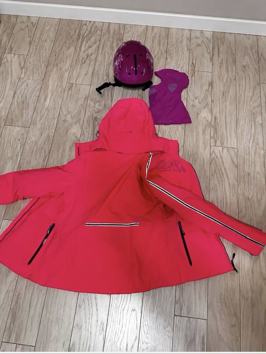 Гірськолижна куртка розмір М