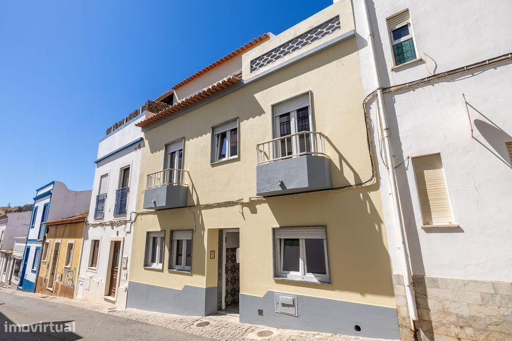 Fantastica Casa Geminada No Centro Histórico De Lagos