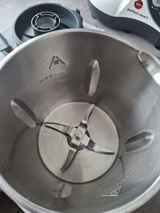 Robot wielofunkcyjny