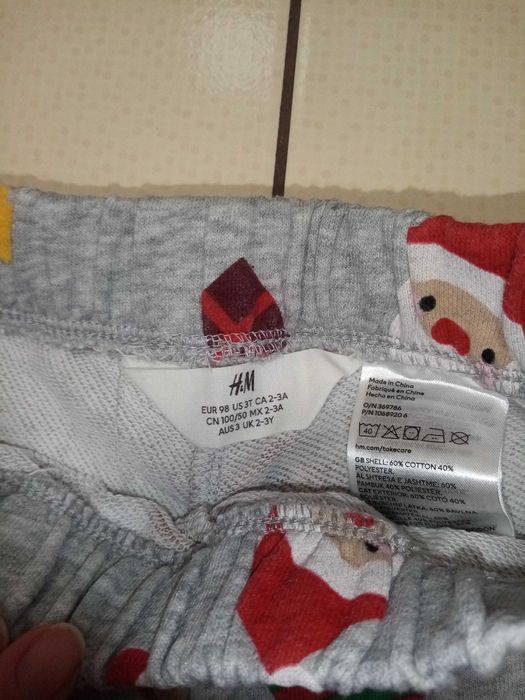 Костюм H&M на 2-3 роки