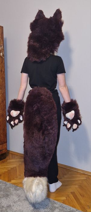 Fursuit głowa ogon łapy obrazek