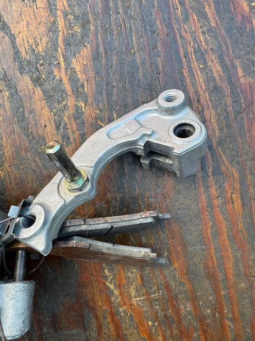 nissin zacisk jarzmo hamulca przod yamaha wrf yz yzf 125 / 250 / 450