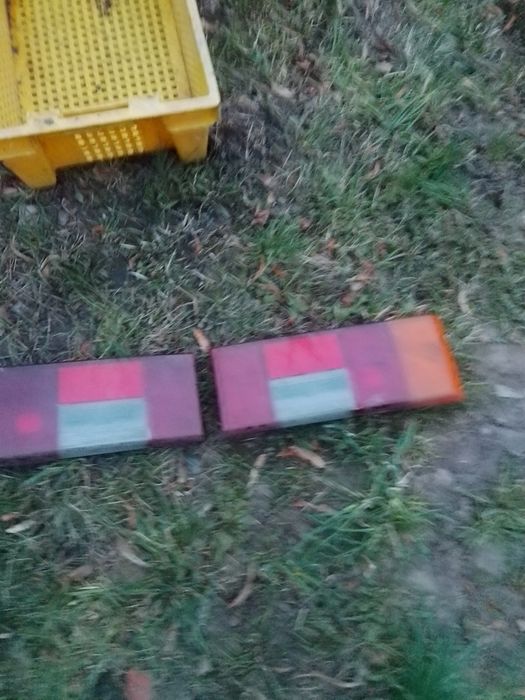 Продам задні ліхтарі ваз2109