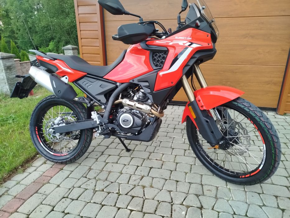 Wynajem motocykla qj srt125dx