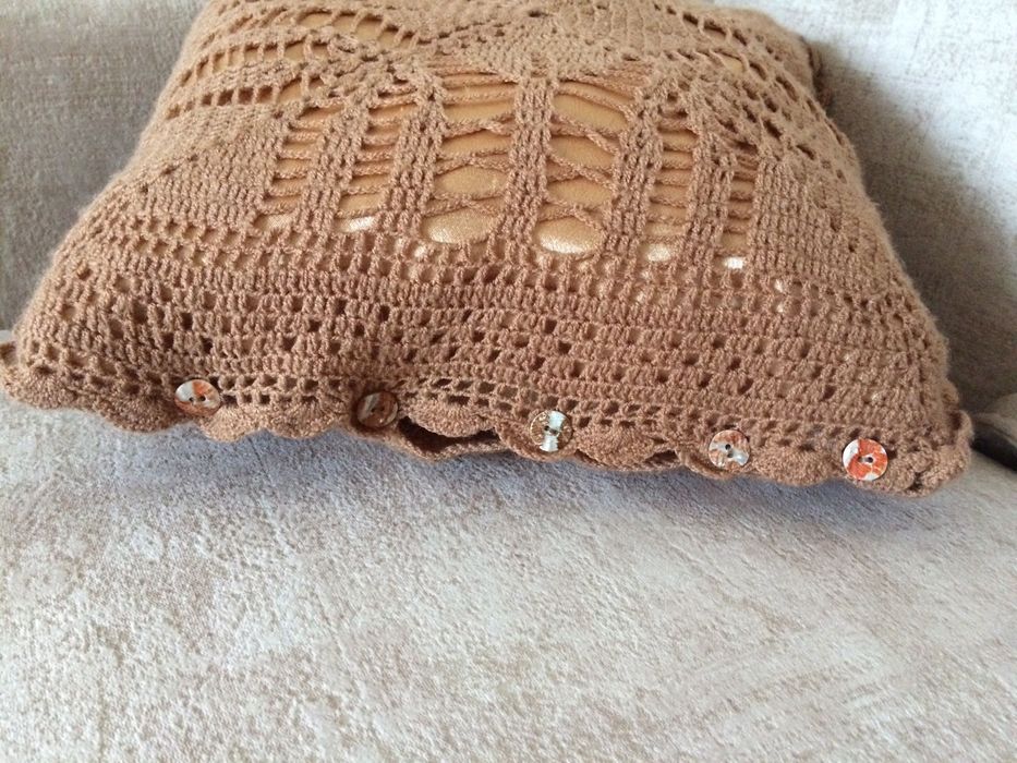 Подушка декор крючком ручна робота