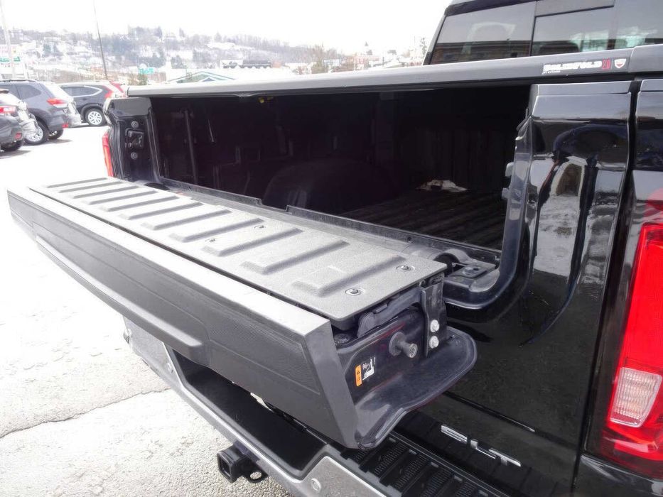 GMC Sierra 1500 SLT      2019