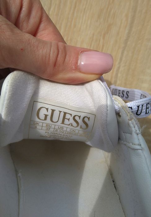 Кросівки Guess 37