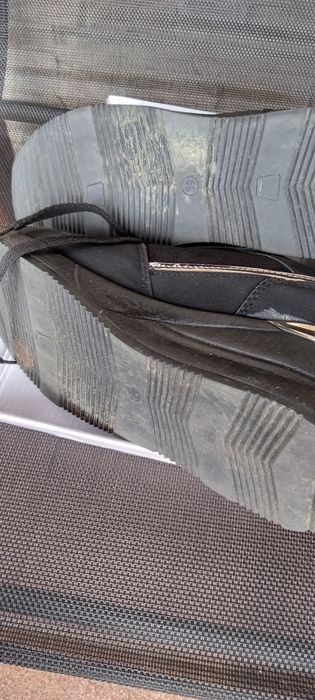 Buty damskie na koturnie