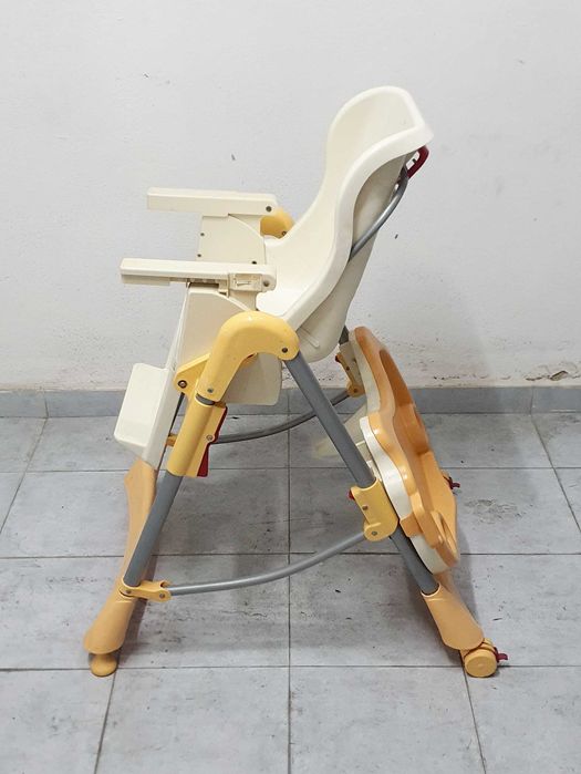 Conjunto de 2 Cadeiras de Alimentação Zippy (apenas estruturas)