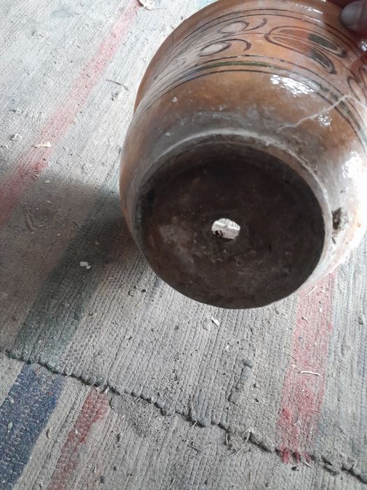 Розмальовані вазончики