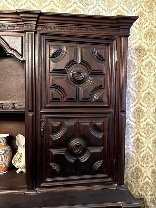 Móvel louceiro castanho