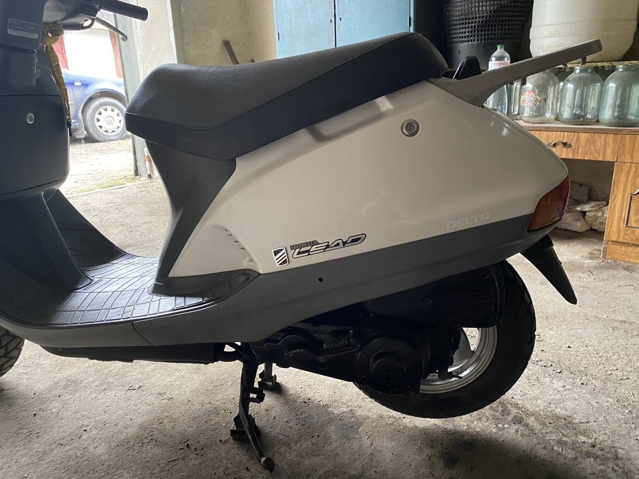 Honda Lead AF 20