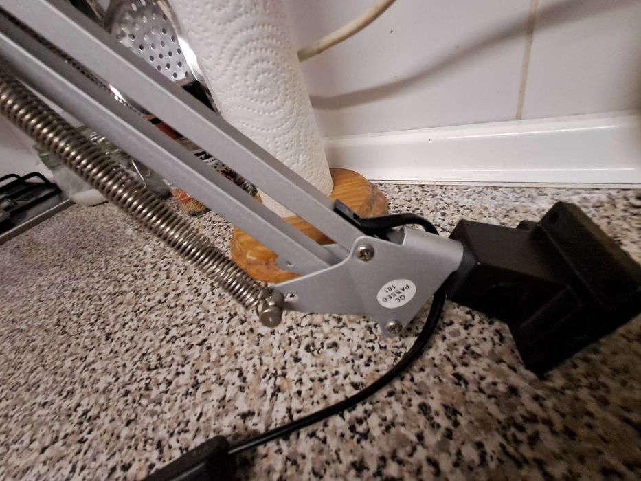 Candeeiro de secretária IKEA