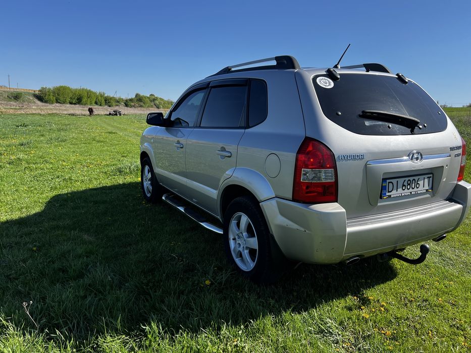 Продам машину Хундай туксон