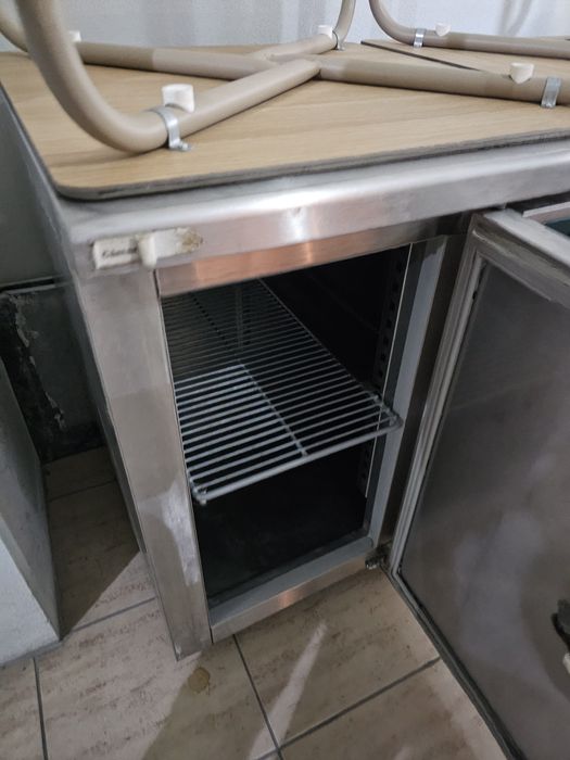 Vendo  balcao de frio 3 portas