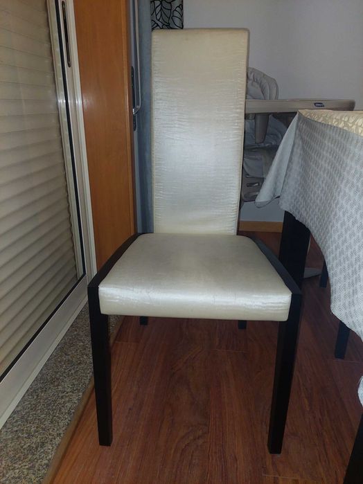 6 cadeiras de sala de jantar