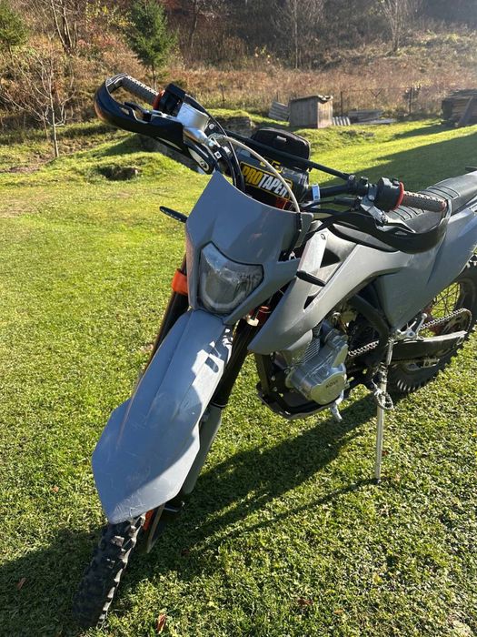 Продам кові адванс 250 25 року