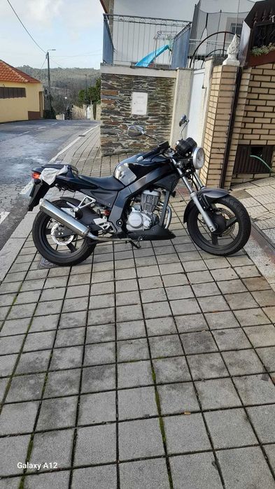Daelim Roadwin FI 125cc - Bom estado / Pouco uso