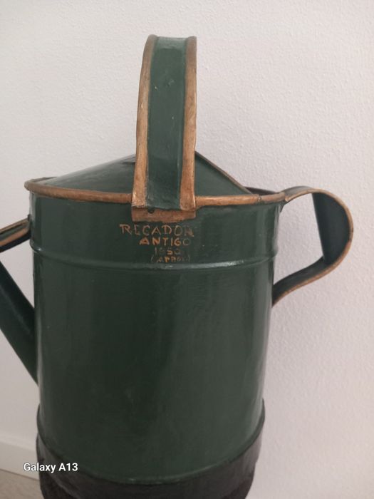 Antiguidades diversas restauradas