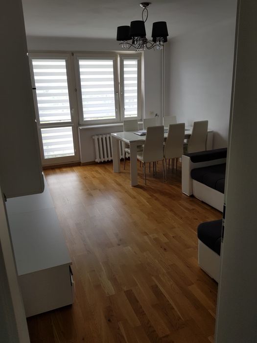Mieszkanie 4 pokoje kuchna WC łazienka