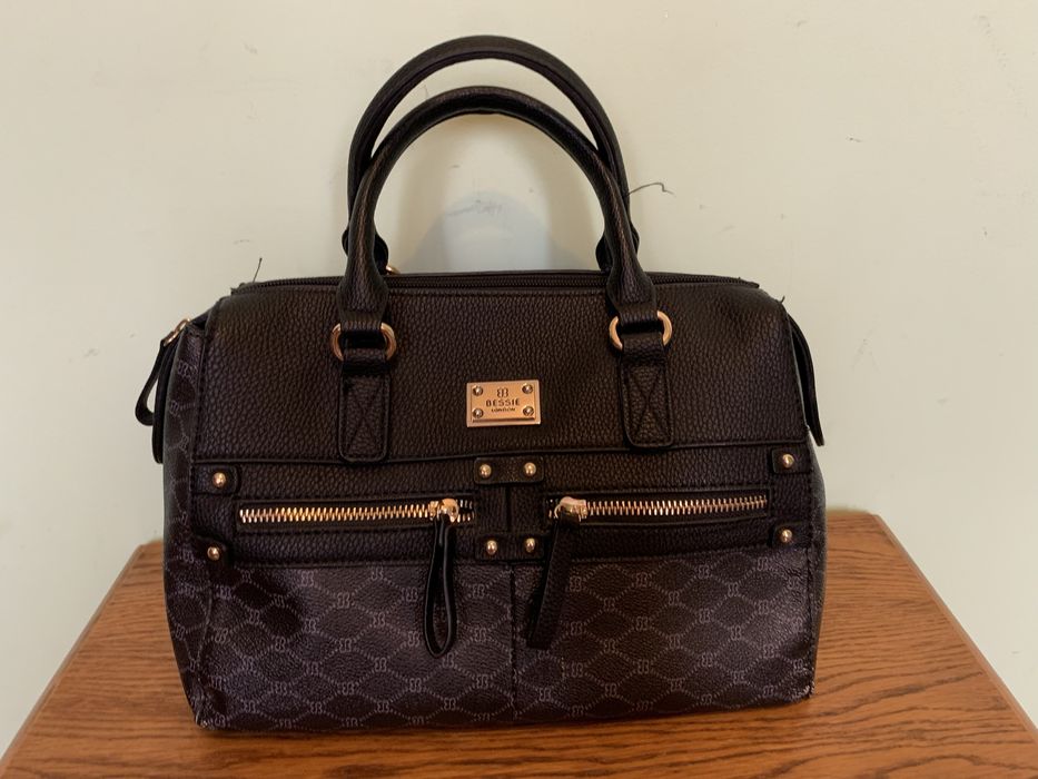 Жіноча сумка Bessie London