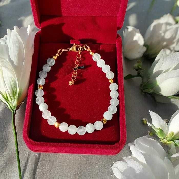 Bransoletka z kamienia naturalnego miętowy Chalcedon.