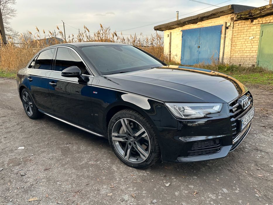 Audi A4 B9 2017 г
