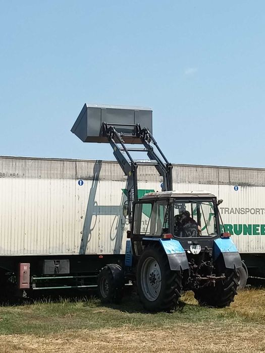 Фронтальний навантажувач HARD-2000 на трактор МТЗ, ЮМЗ | КУН ХАРД-2000