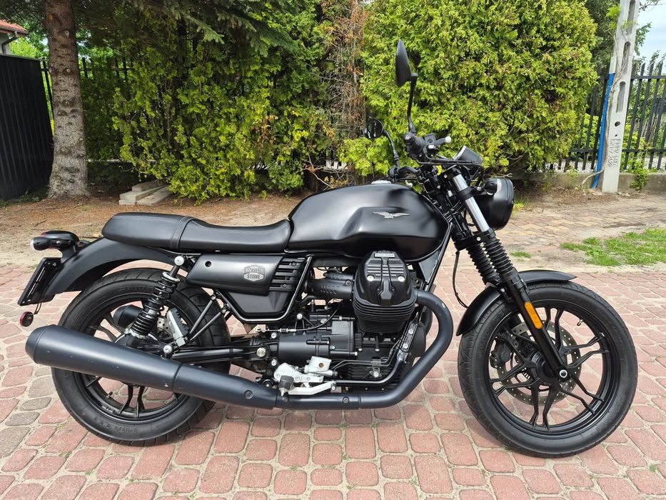 Moto Guzzi V7 Moto Guzzi V7 III Stone - 2019 | 7 300km