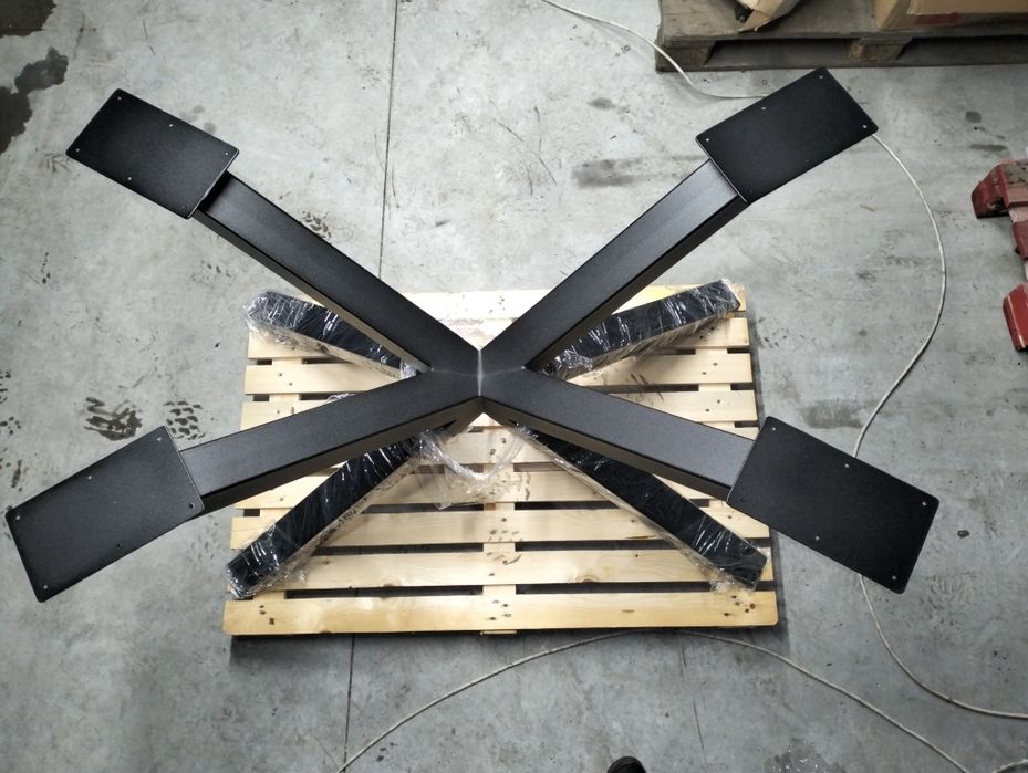 Nogi pająk stół .