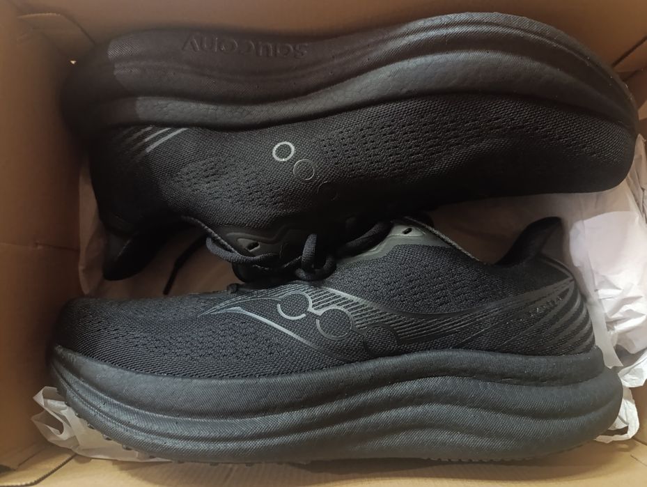 Buty biegowe Saucony Triumph 23 roz 12