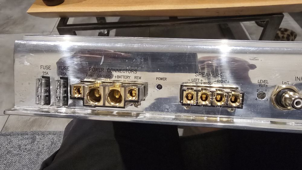 Genesis Dual Mono super stan