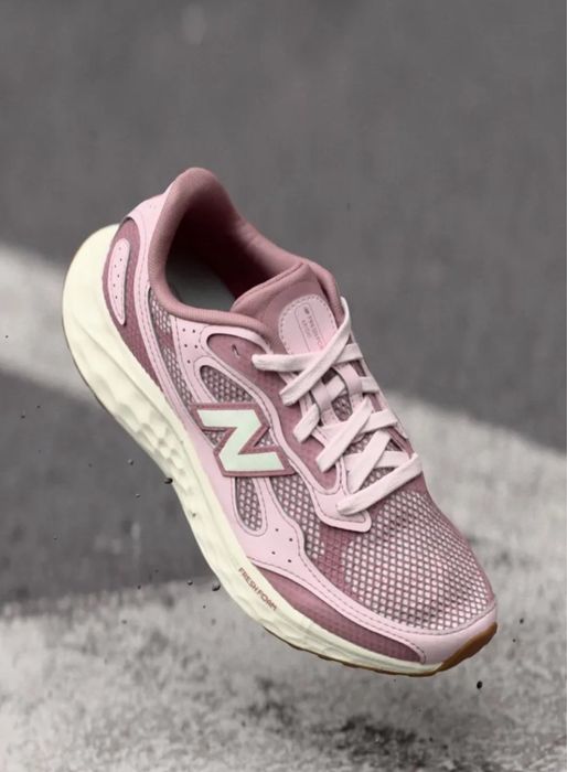 Стильні кросівки New Balance ARISHI V4,40-40,5
