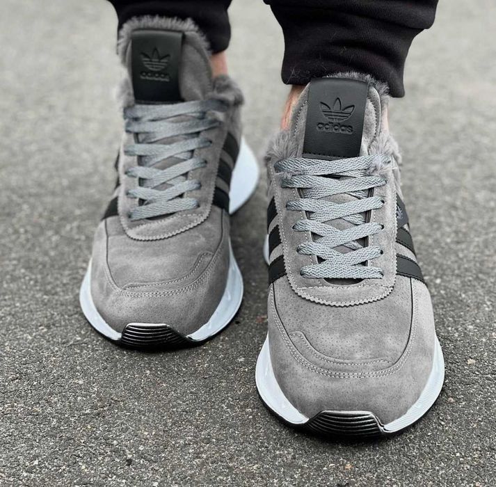 Зимние мужские кроссовки Адидас замшевые на меху серые Adidas