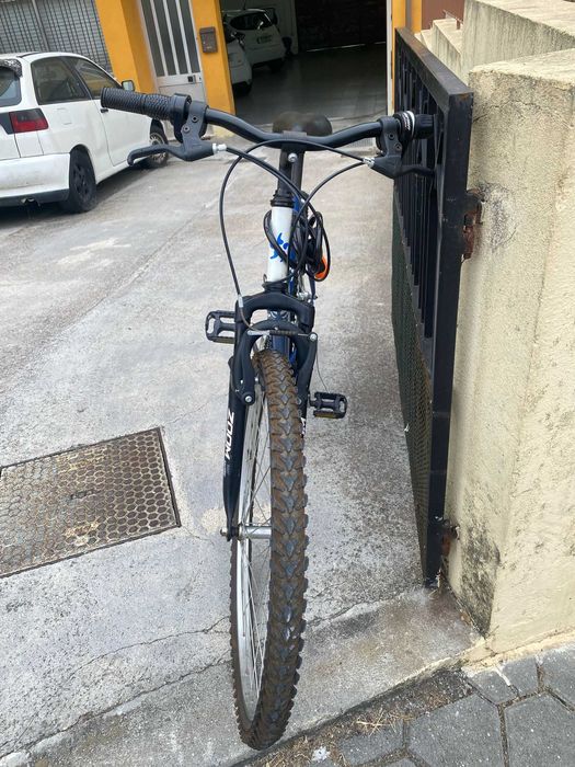 Bicicleta marcha de cidade