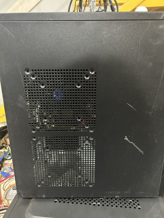 системний блок	Asus H81M-R