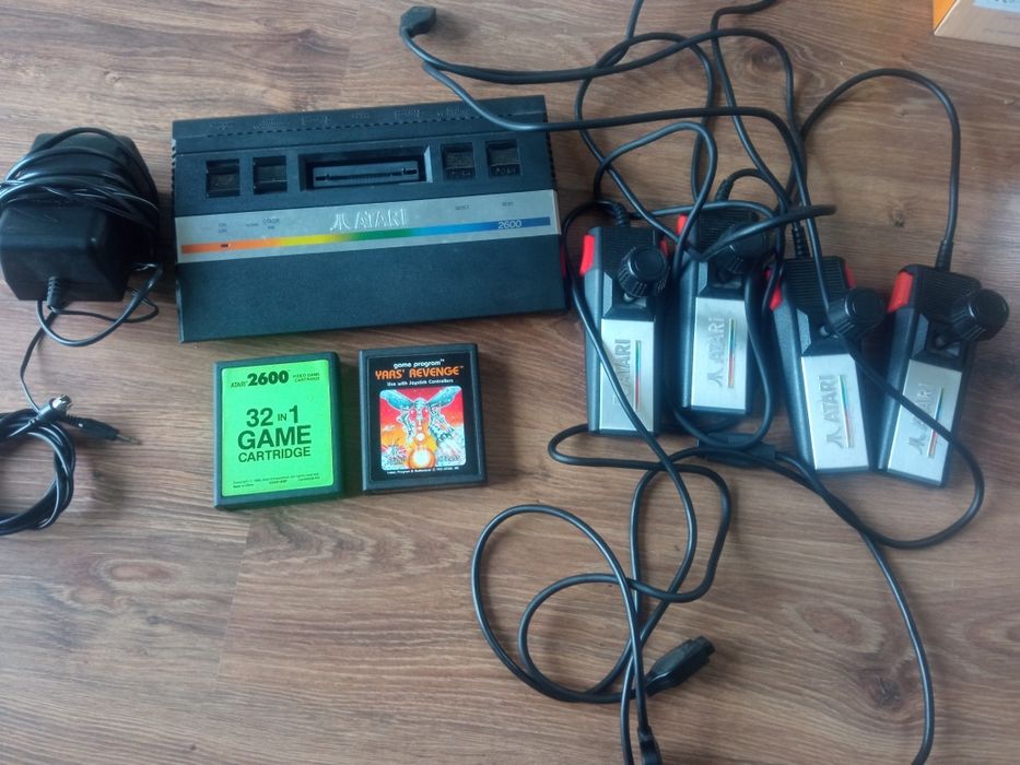 Konsola Atari 2600 PAL retro
