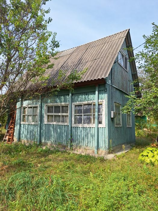 Продам дачный участок  с домиком