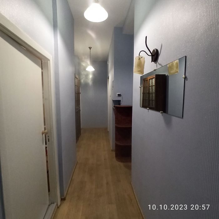 Хостел Київ Гуртожиток Андріївський узвіз Поділ М. Контрактова площа